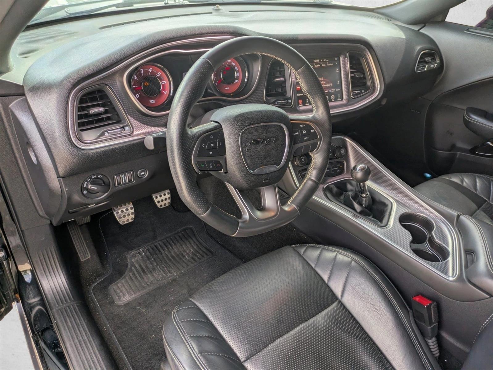 Thumbnail: 2015 Dodge Challenger - 3