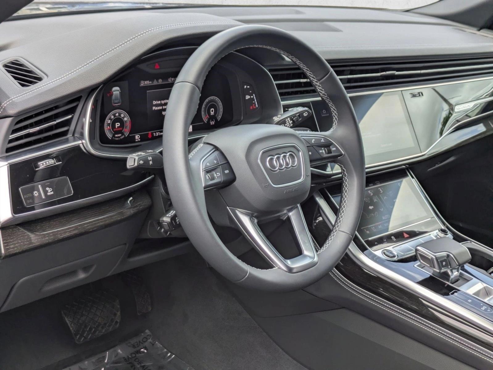 Thumbnail: 2025 Audi Q8 - 3