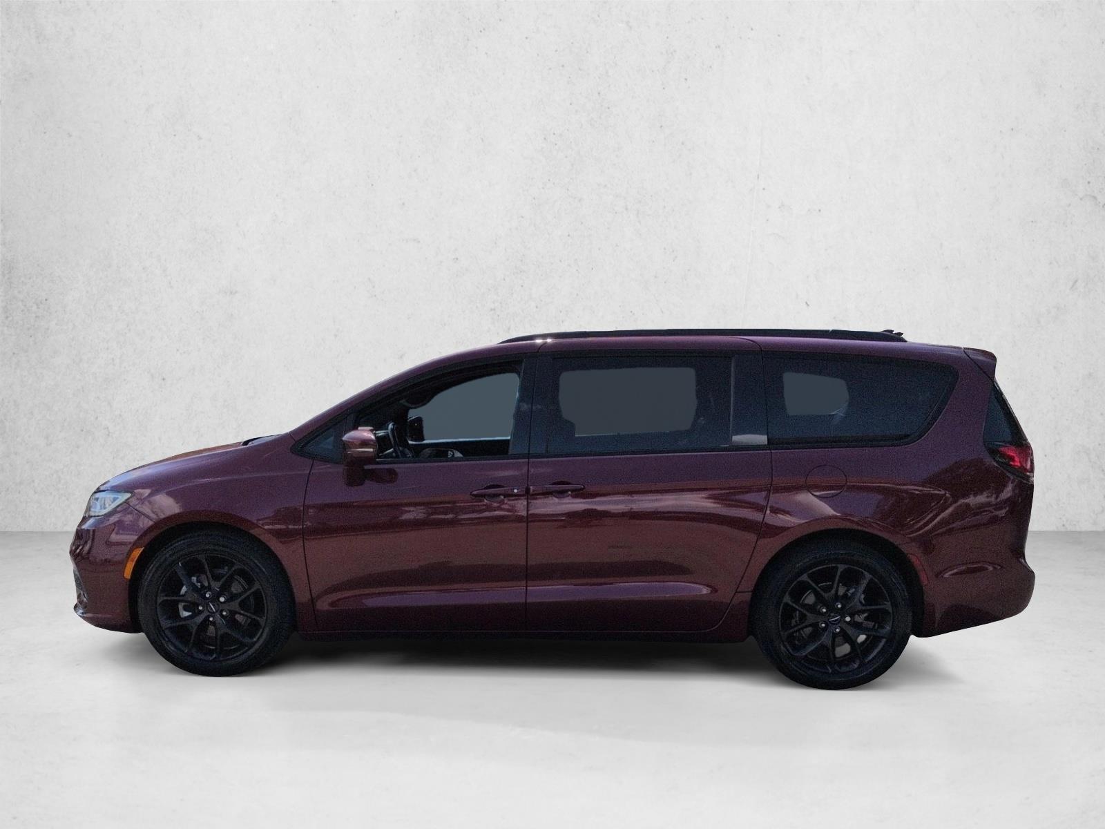 Thumbnail: 2021 Chrysler Pacifica - 2