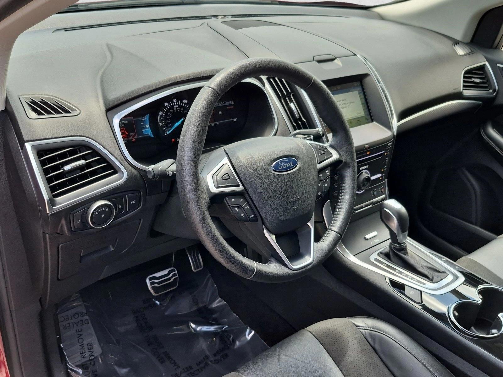 Thumbnail: 2016 Ford Edge - 3