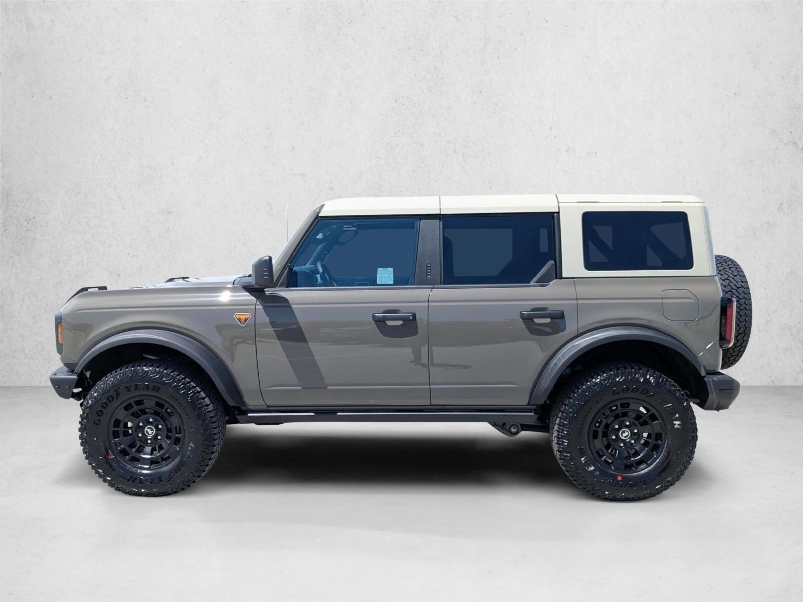 Thumbnail: 2026 Ford Bronco - 2