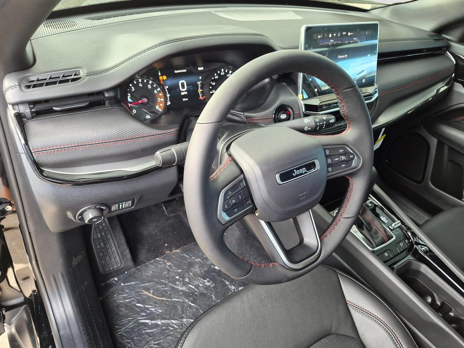 Thumbnail: 2026 Jeep Compass - 3