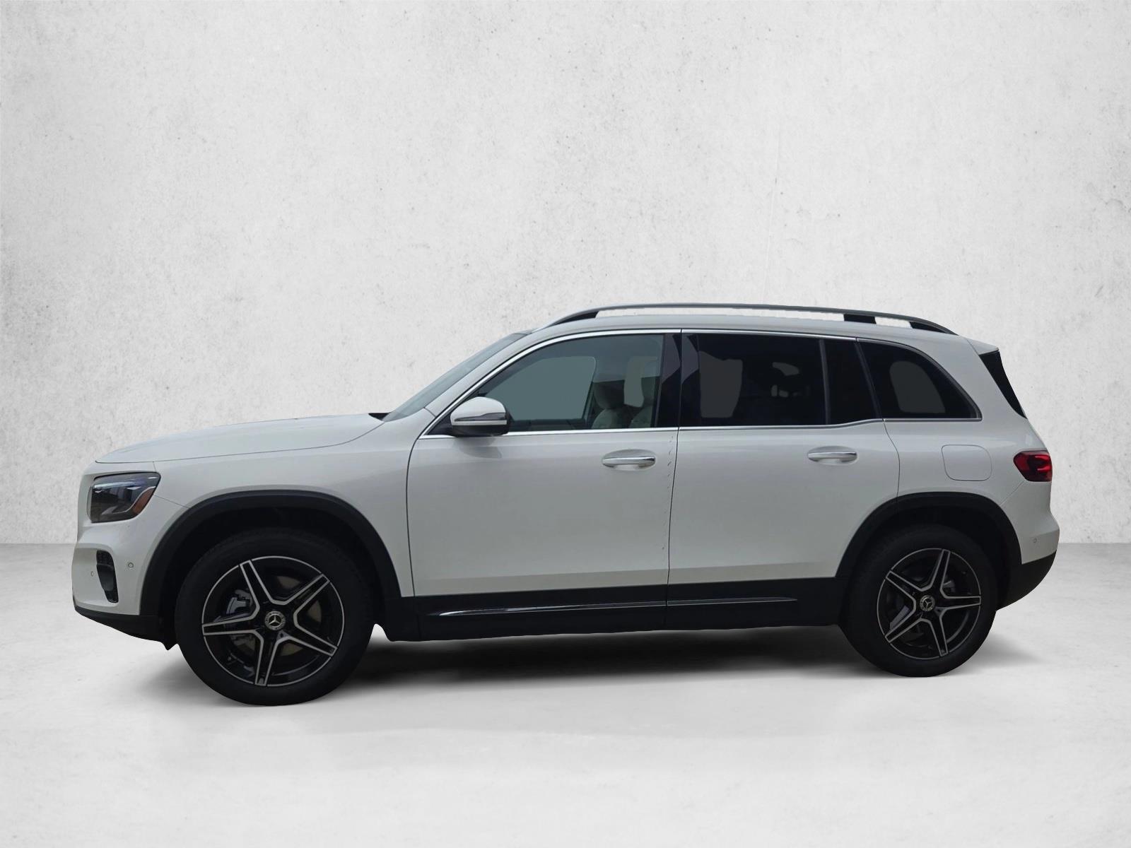 Thumbnail: 2026 Mercedes-Benz GLB - 2