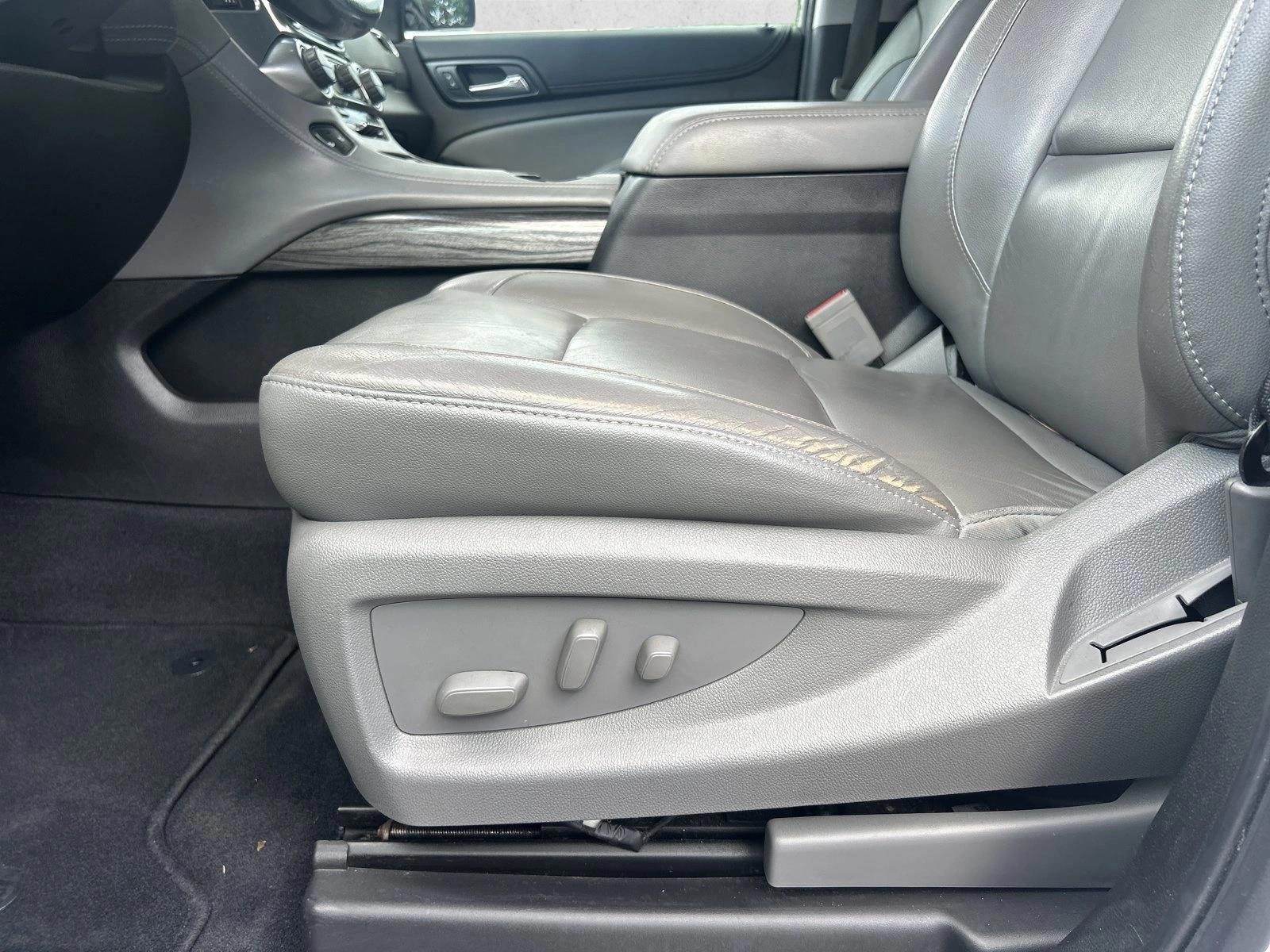 Thumbnail: 2019 Chevrolet Suburban - 5