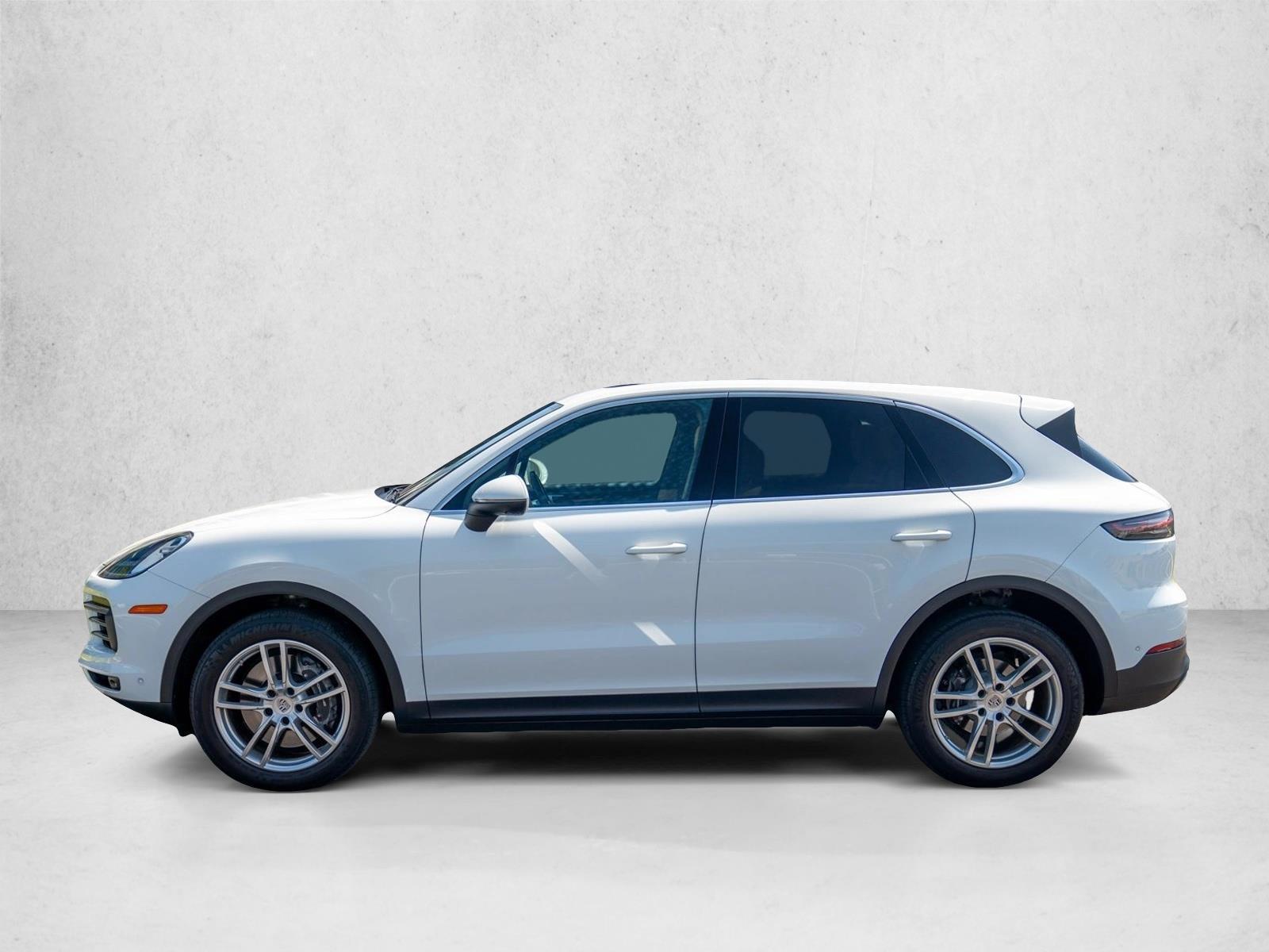 Thumbnail: 2022 Porsche Cayenne - 2