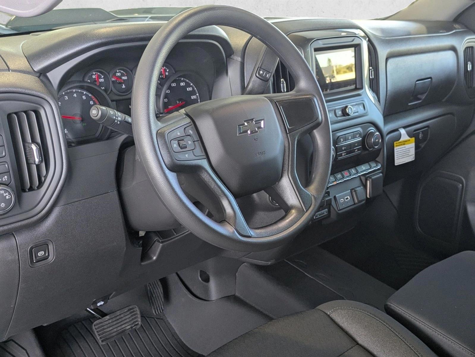 Thumbnail: 2026 Chevrolet Silverado 1500 - 3