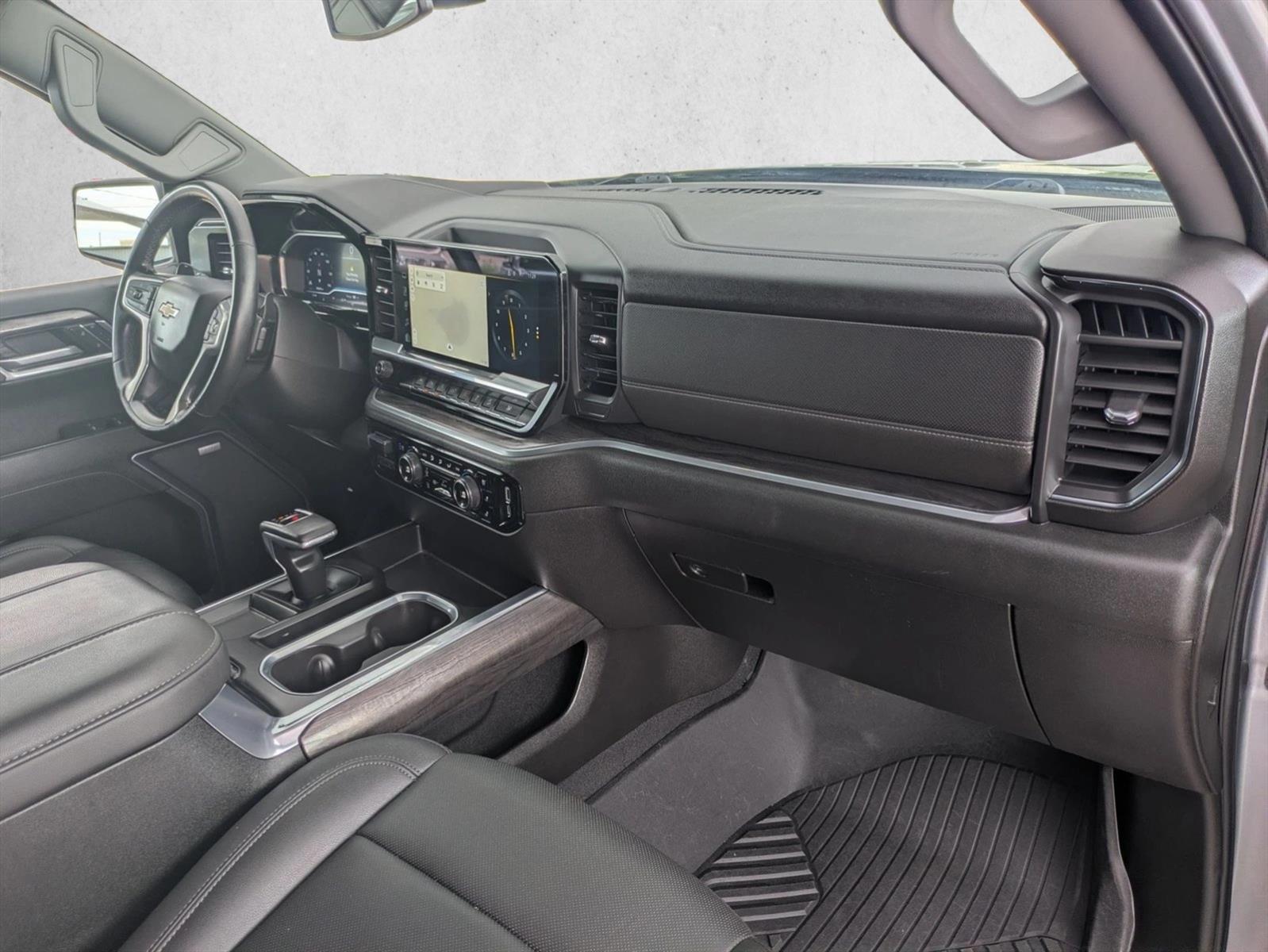2024 Chevrolet Silverado 1500 LTZ - Photo 21