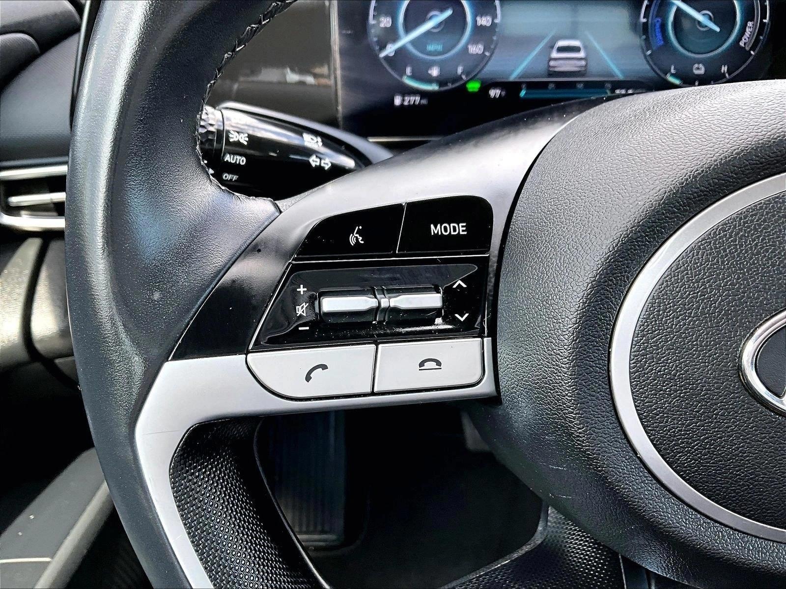 2023 Hyundai Elantra Limited - Photo 18