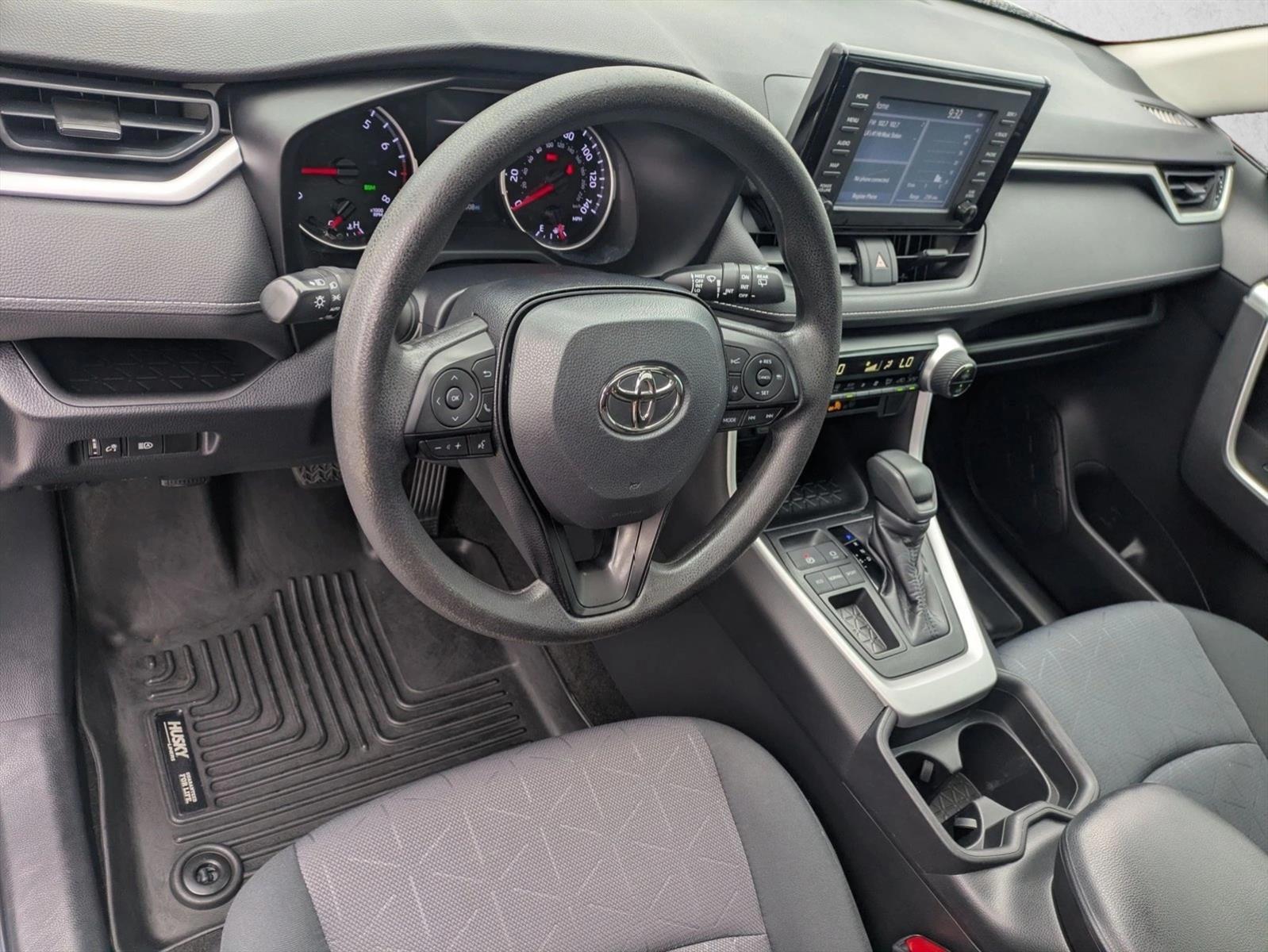 Thumbnail: 2019 Toyota RAV4 - 3