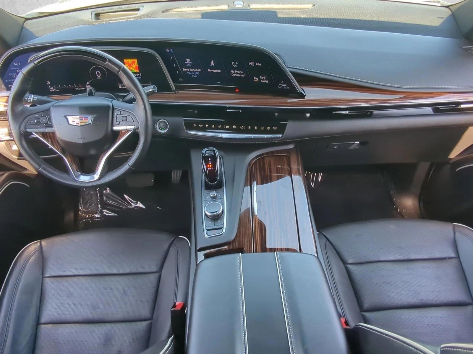 Thumbnail: 2024 Cadillac Escalade - 4