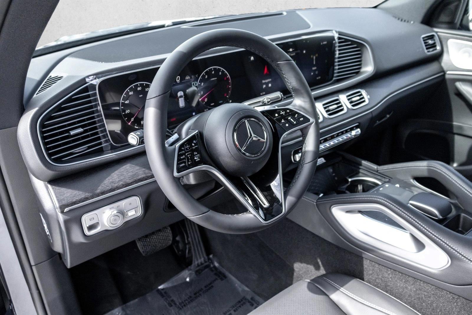 Thumbnail: 2026 Mercedes-Benz GLE - 3