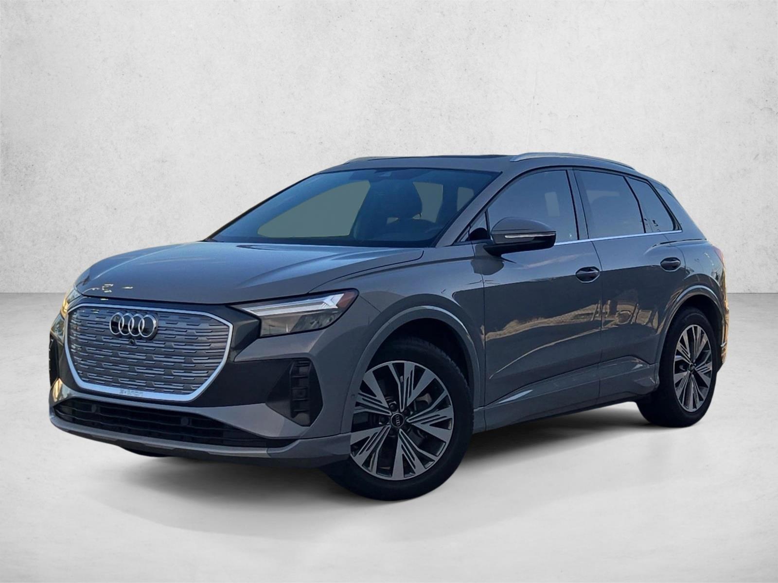 Thumbnail: 2023 Audi Q4 e-tron - 1