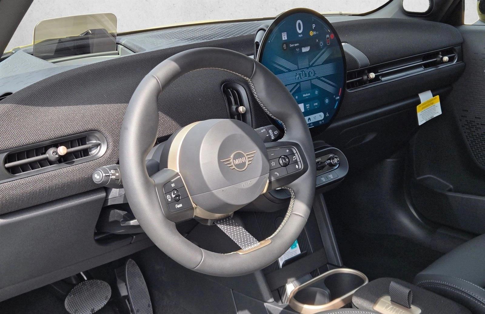 Thumbnail: 2026 MINI Cooper Hardtop - 3