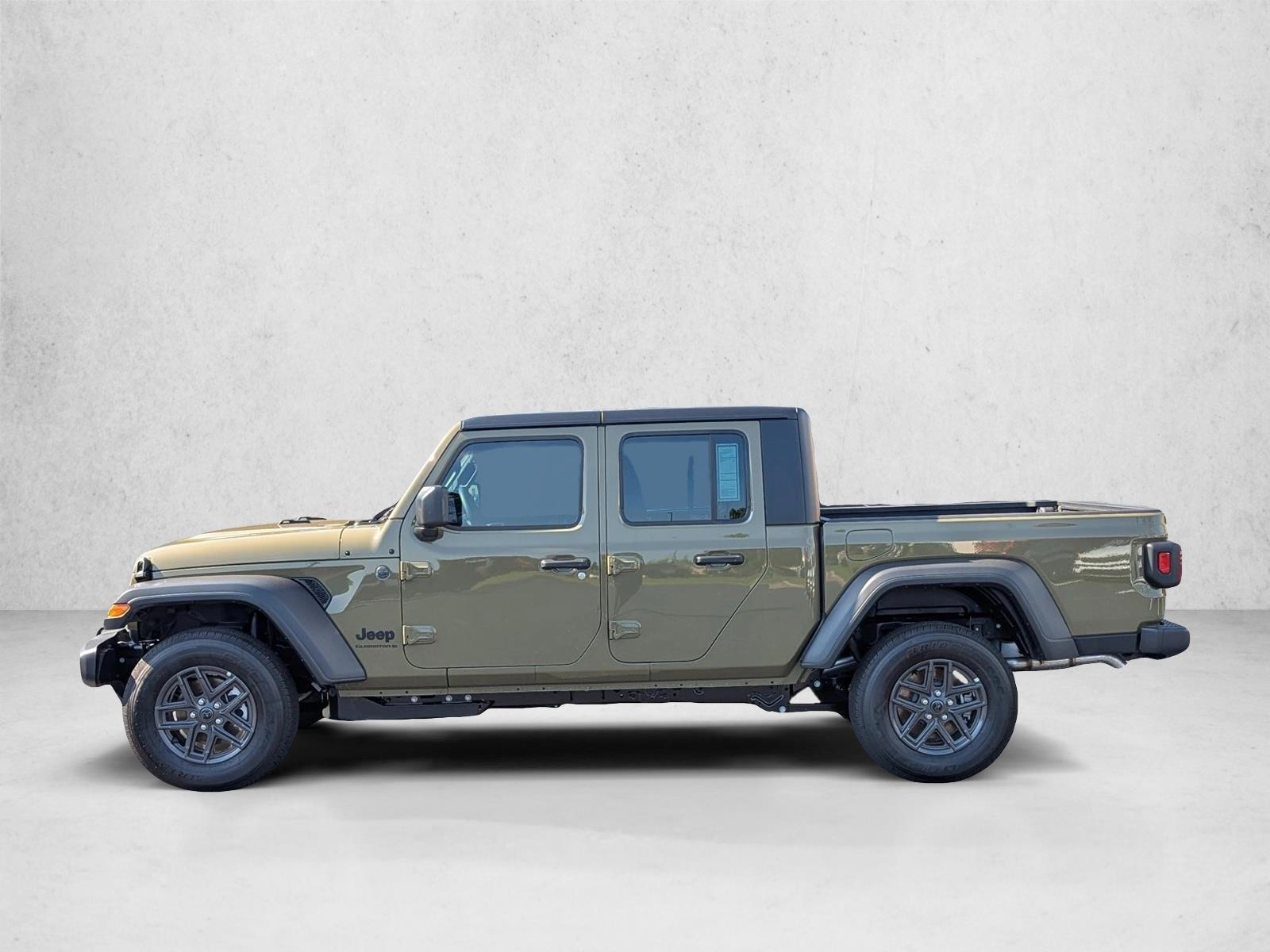 Thumbnail: 2026 Jeep Gladiator - 2