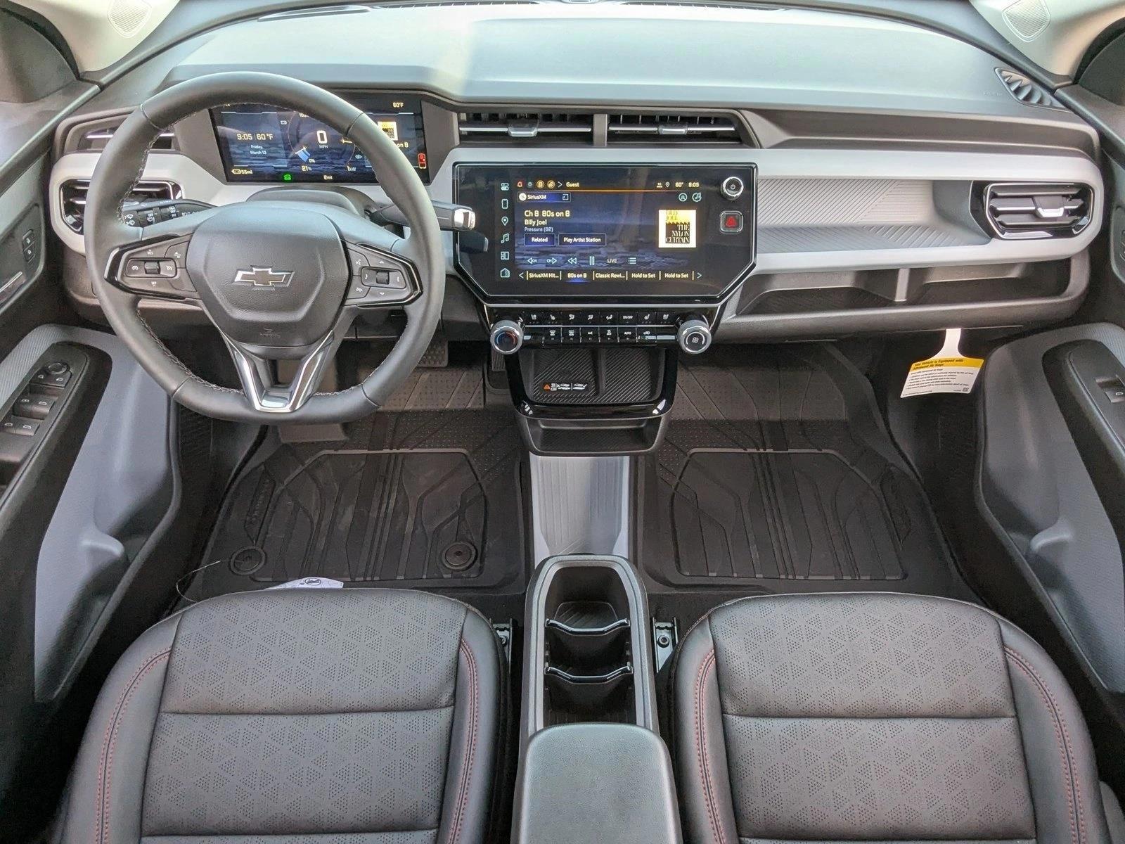 Thumbnail: 2027 Chevrolet Bolt EV - 4