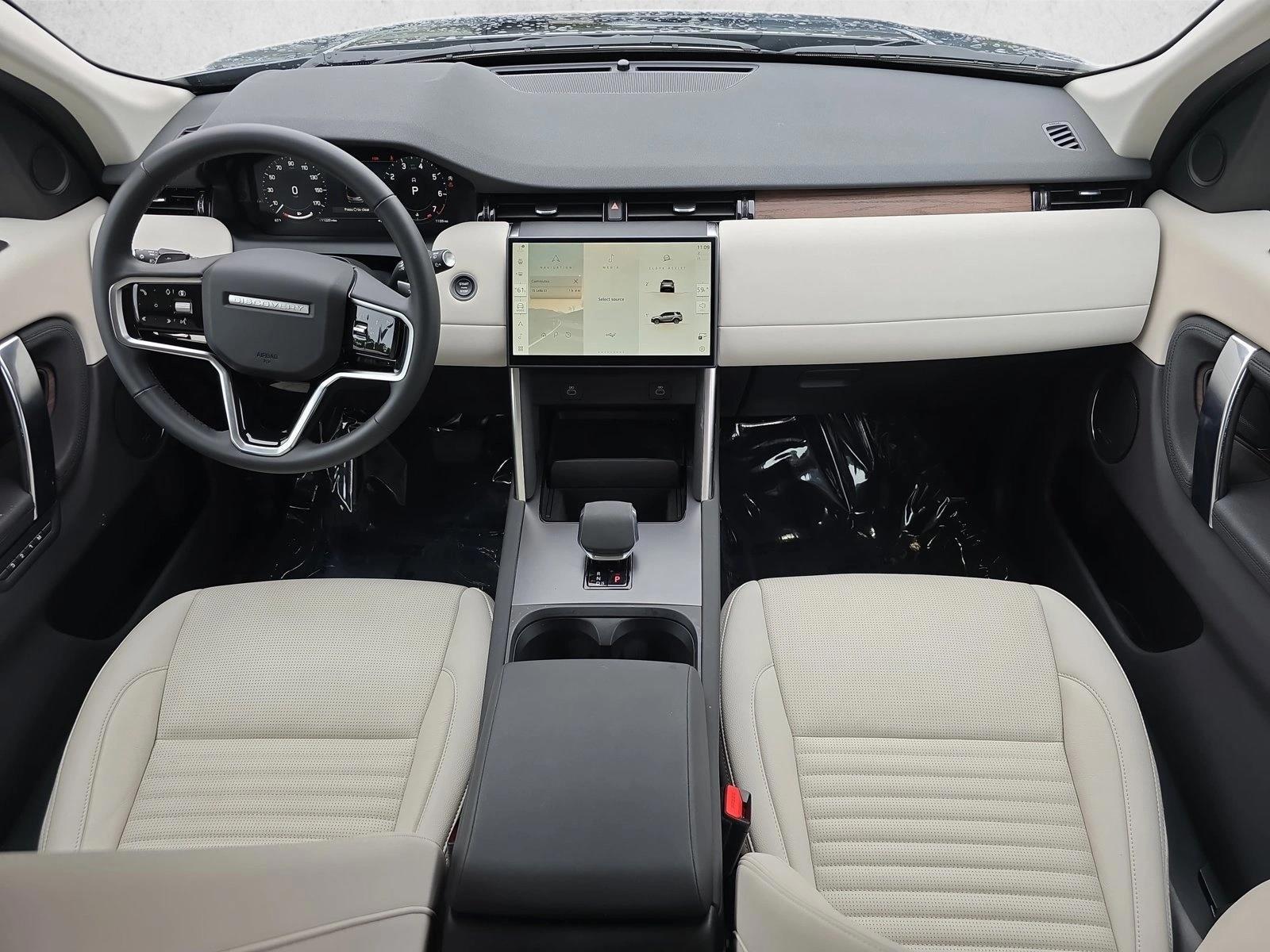 Thumbnail: 2025 Land Rover Discovery Sport - 3