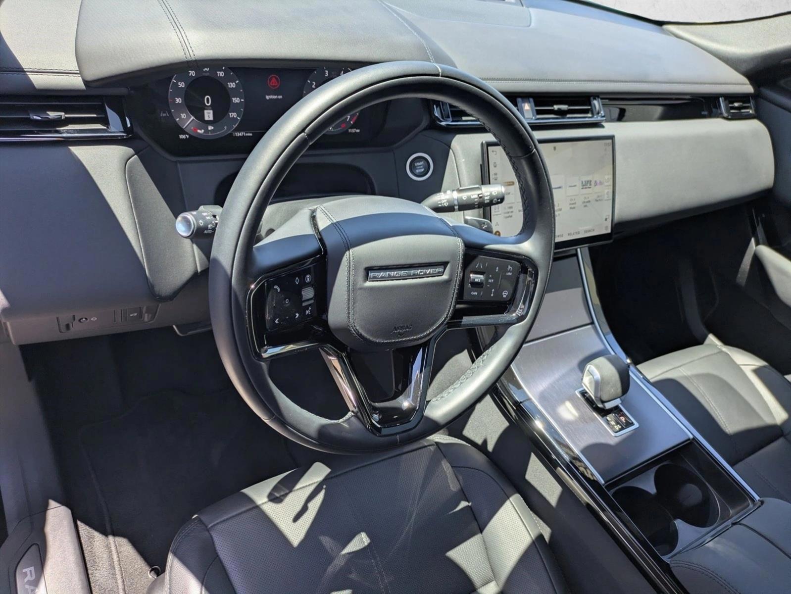 Thumbnail: 2026 Land Rover Range Rover Velar - 3