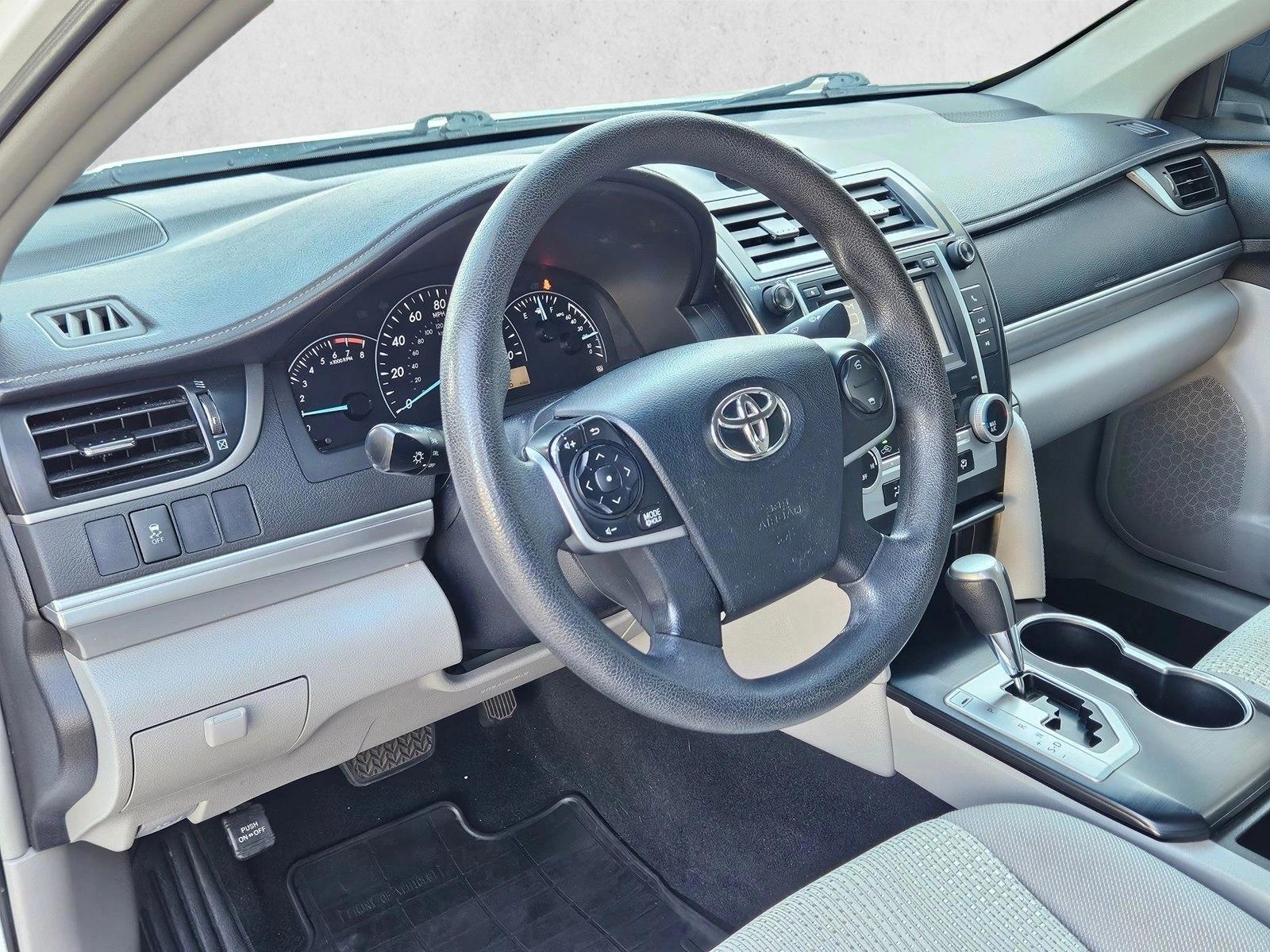 Thumbnail: 2014 Toyota Camry - 3