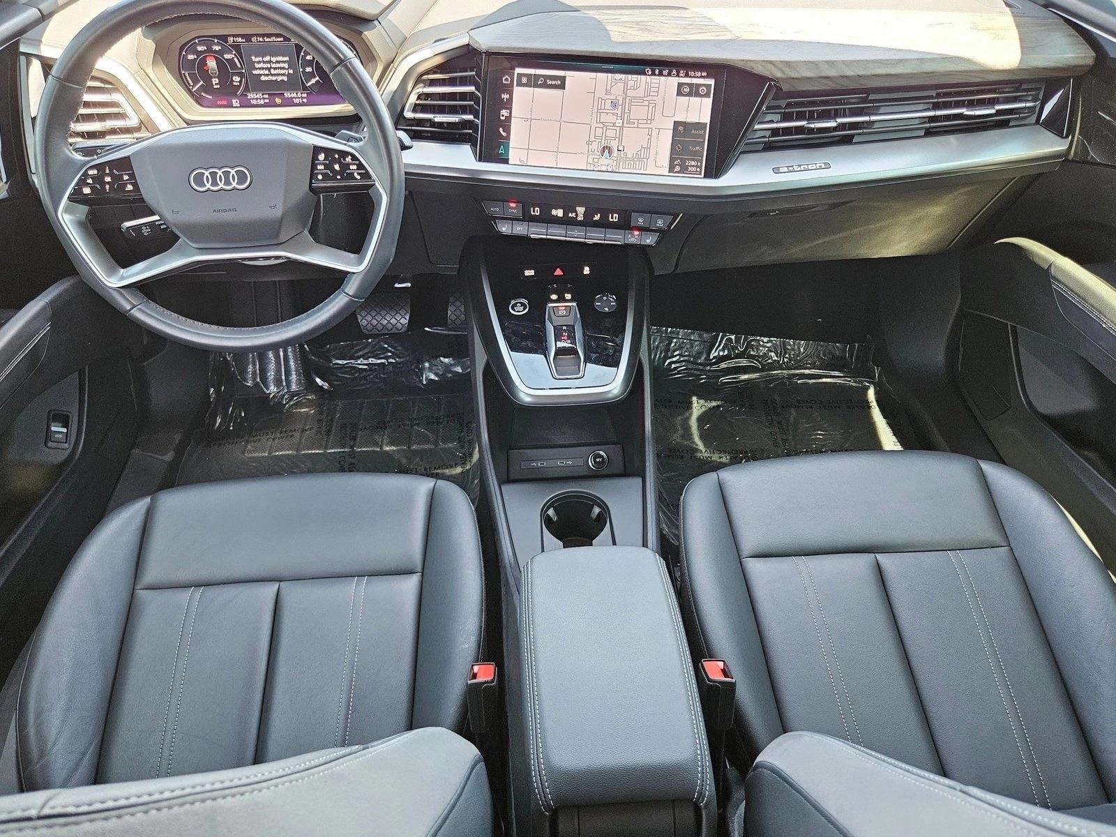 Thumbnail: 2023 Audi Q4 e-tron - 4