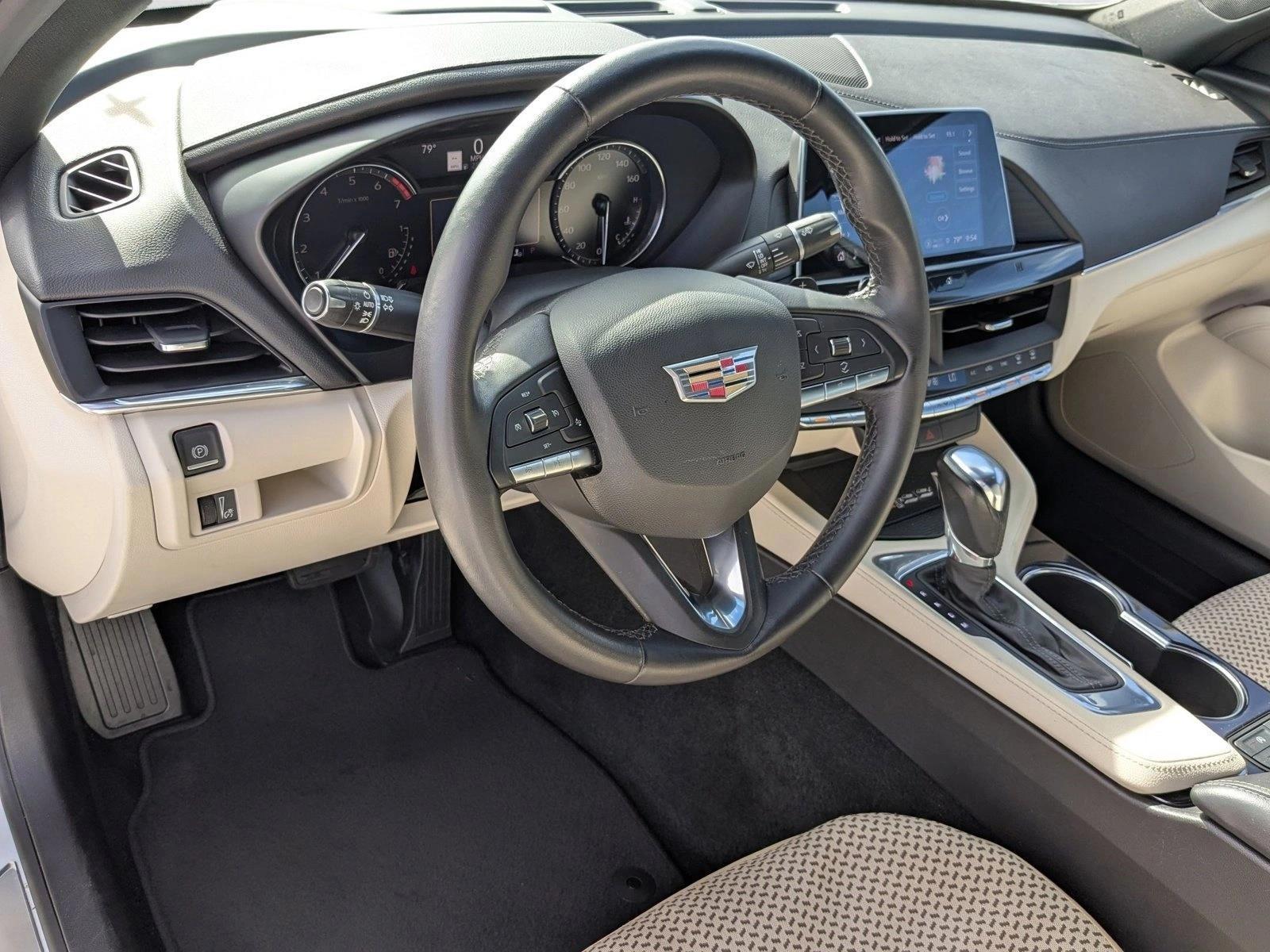 Thumbnail: 2021 Cadillac CT4 - 3