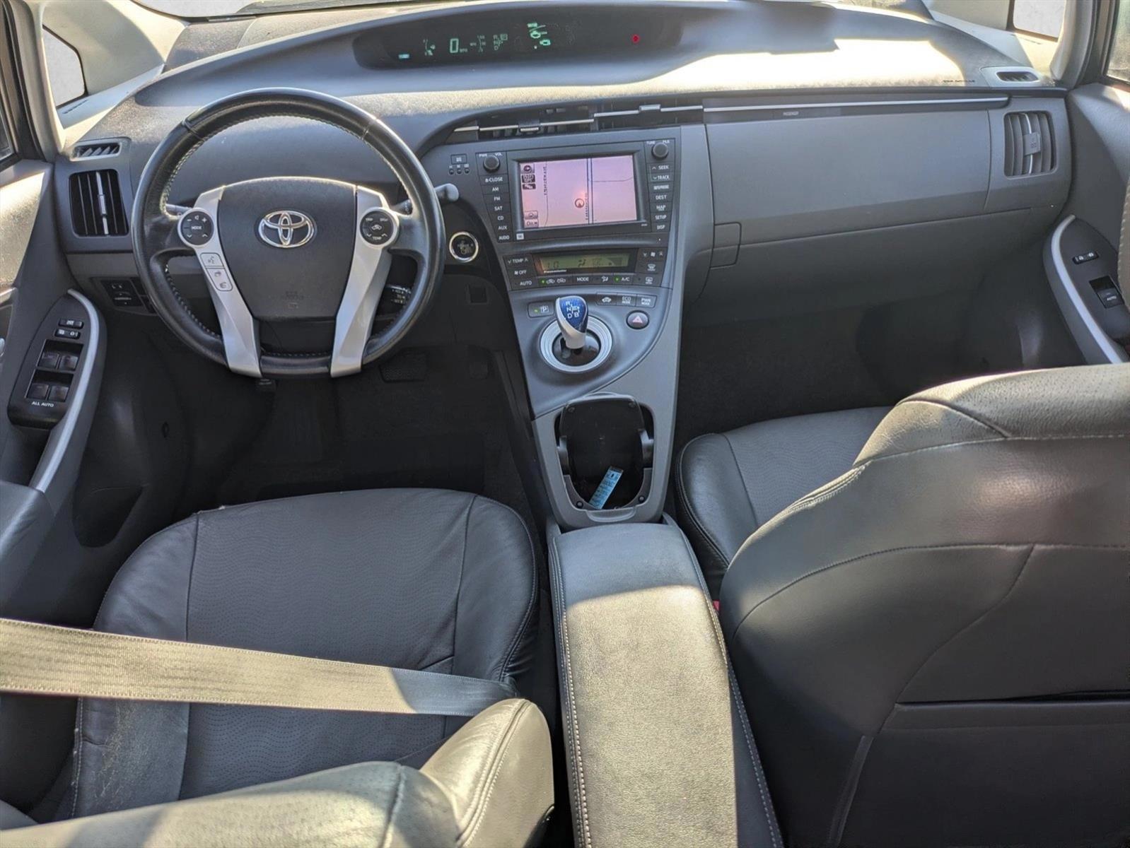 Thumbnail: 2010 Toyota Prius - 3