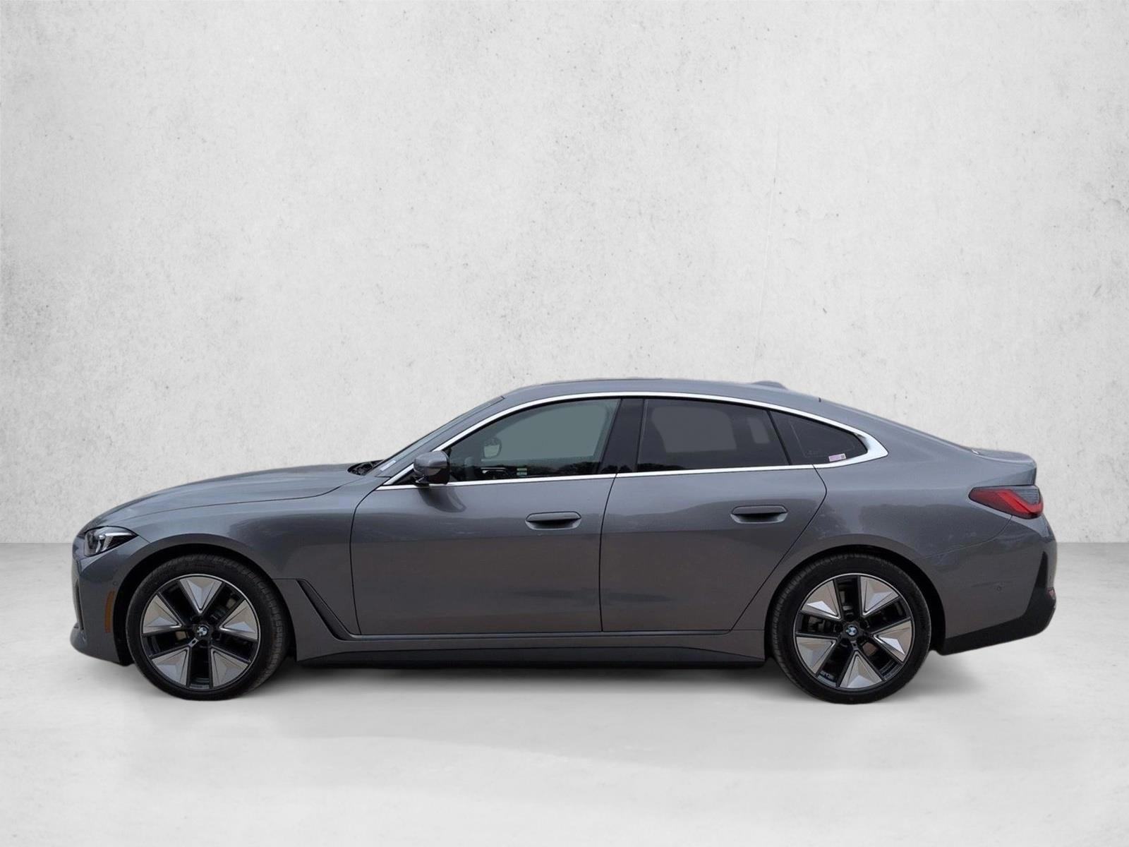 Thumbnail: 2026 BMW i4 - 2