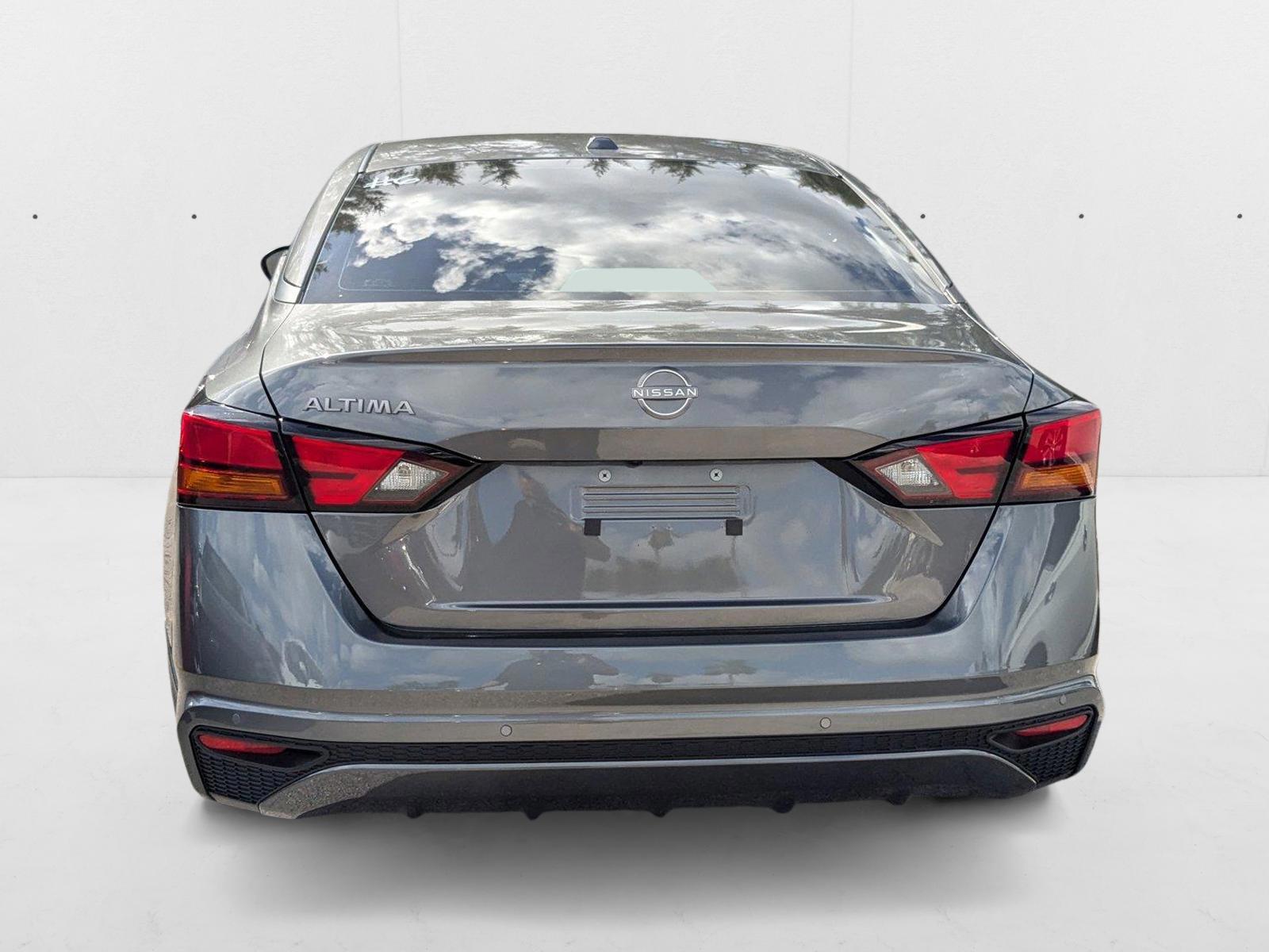 2025 Nissan Altima S - Photo 7