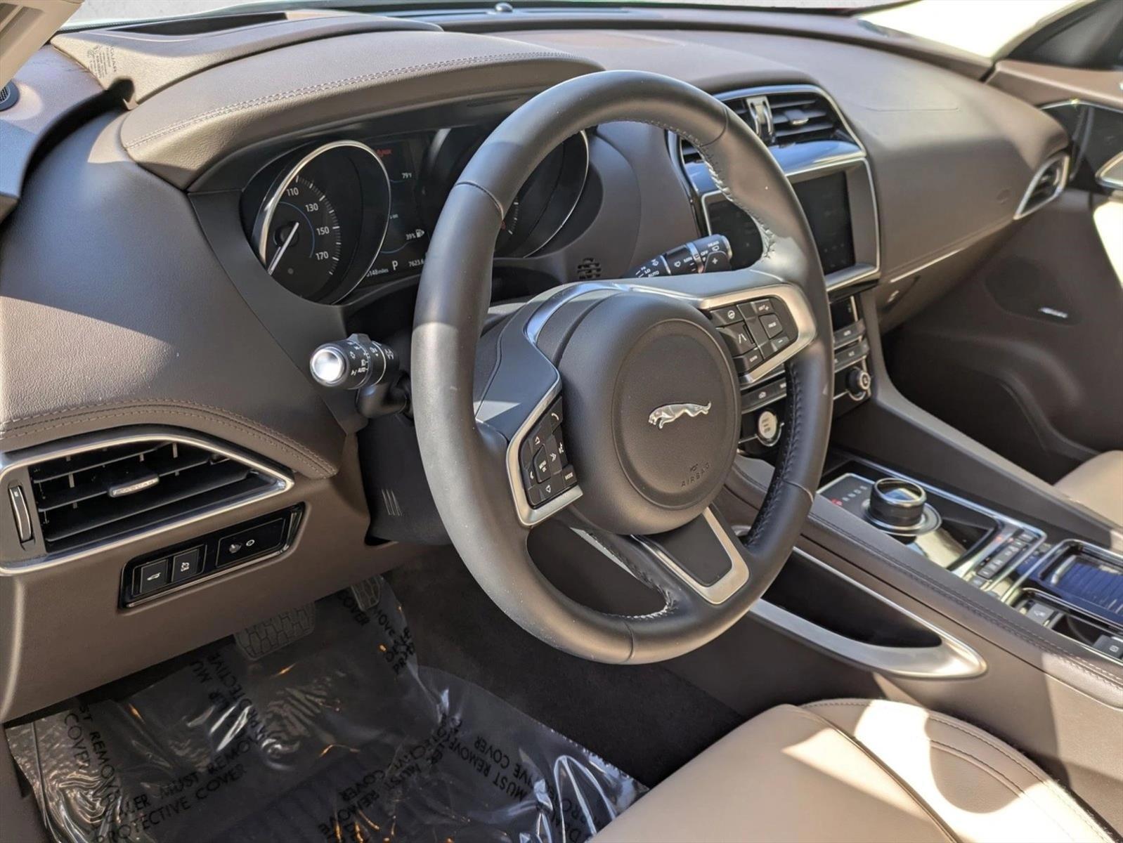 Thumbnail: 2020 Jaguar F-Pace - 3