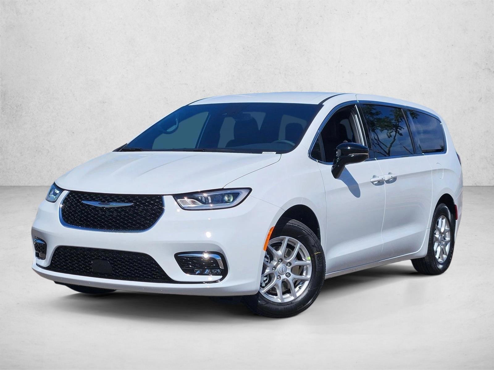 Thumbnail: 2026 Chrysler Pacifica - 1