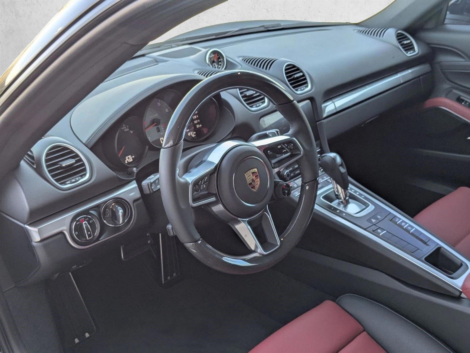 Thumbnail: 2025 Porsche 718 Cayman - 3