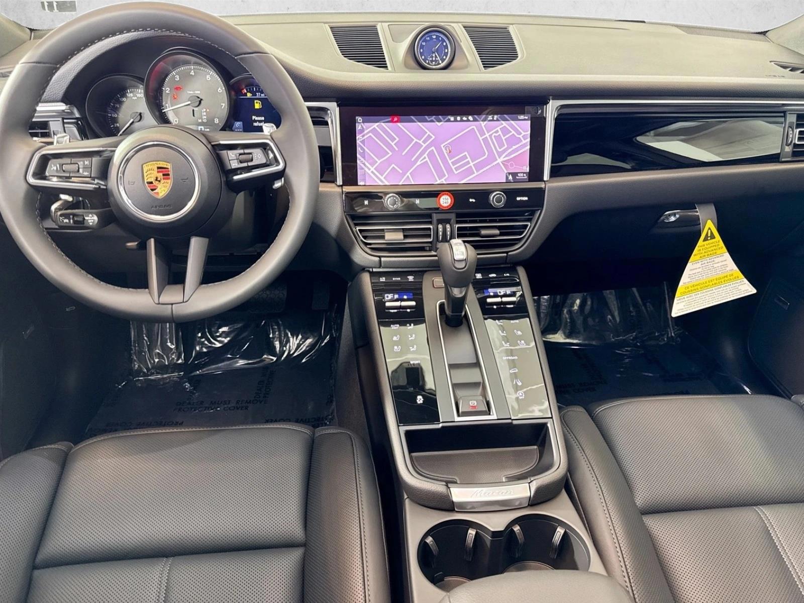 Thumbnail: 2026 Porsche Macan - 3