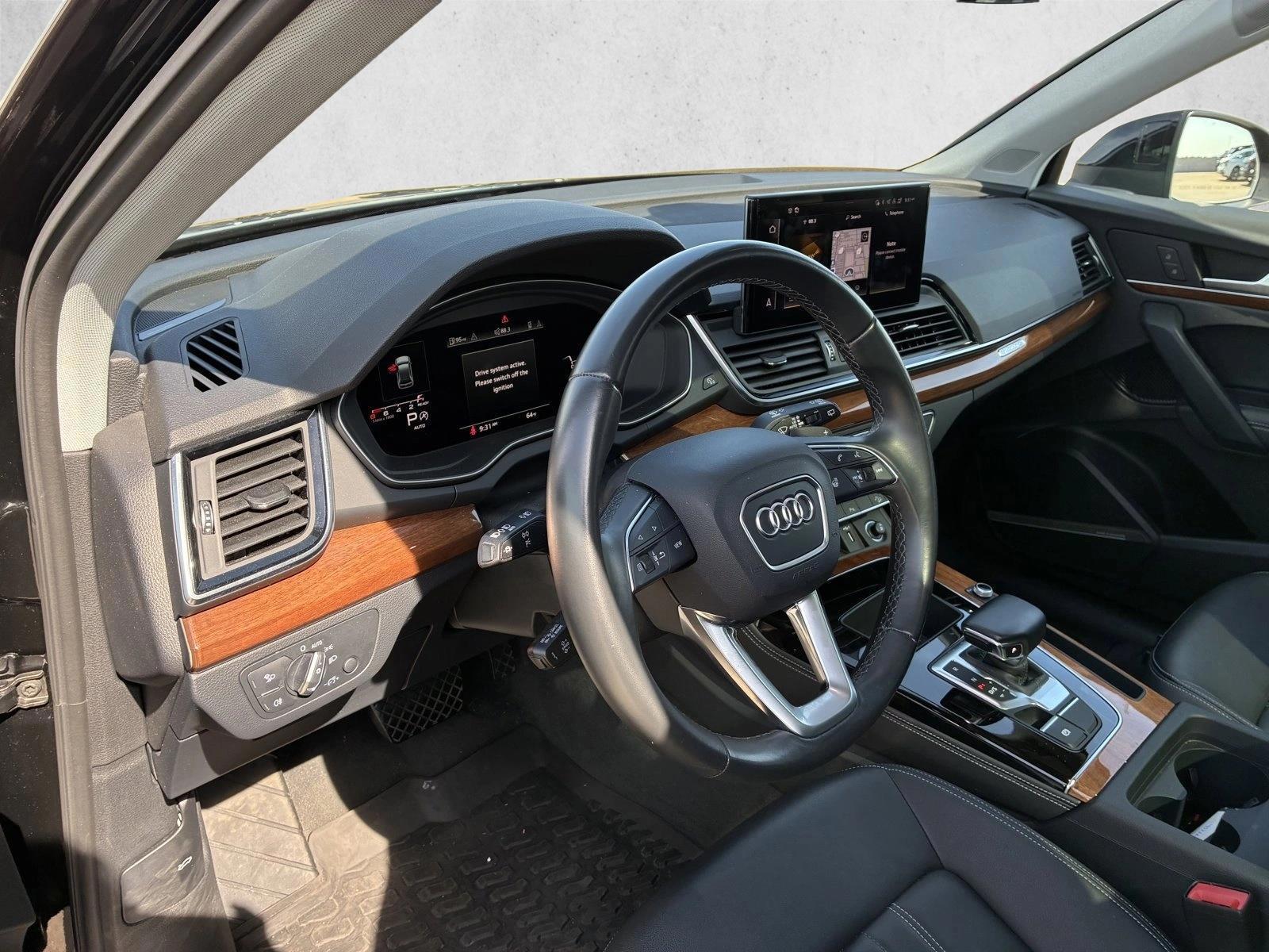 Thumbnail: 2023 Audi Q5 - 3