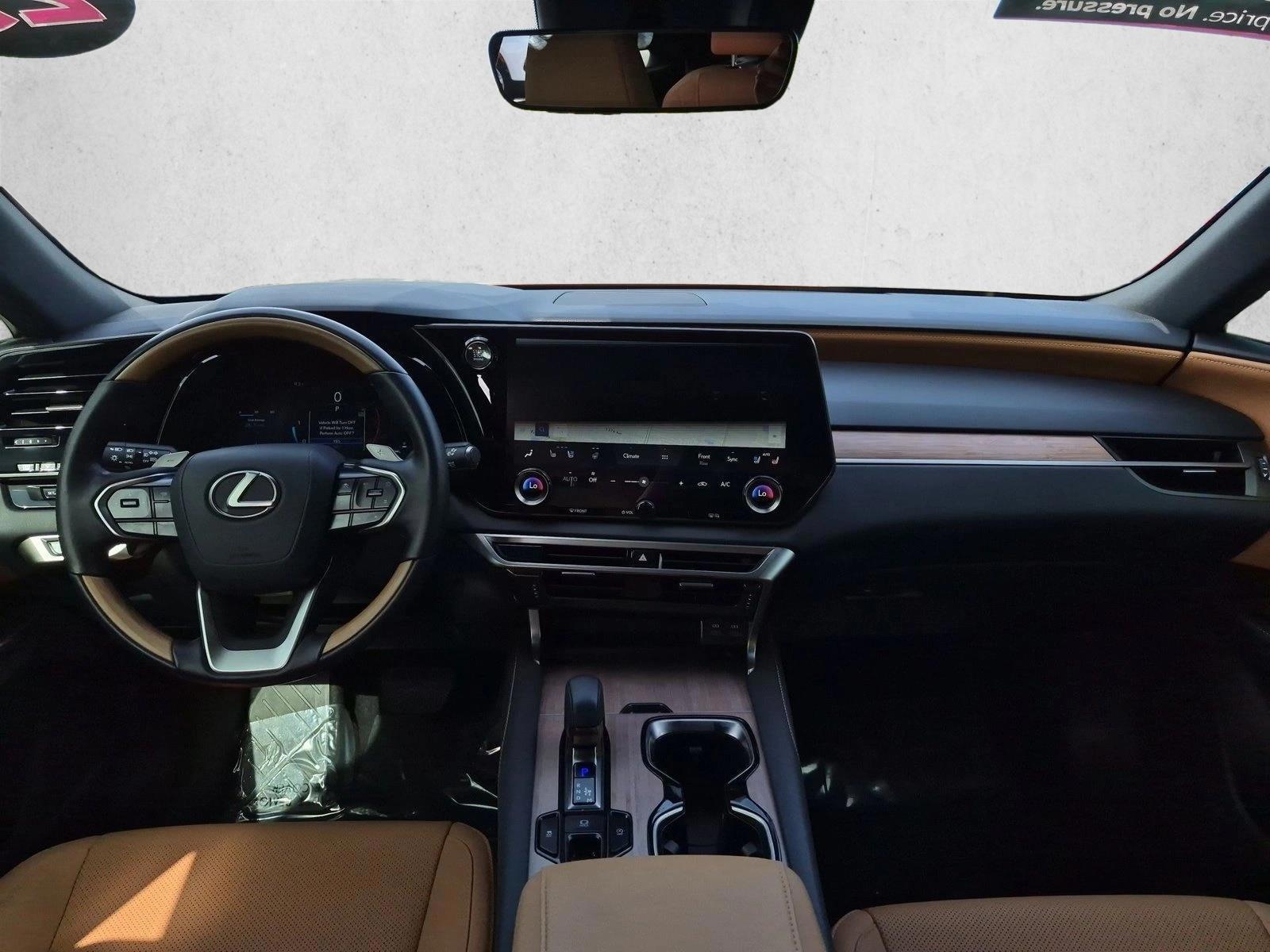 Thumbnail: 2025 Lexus RX - 4