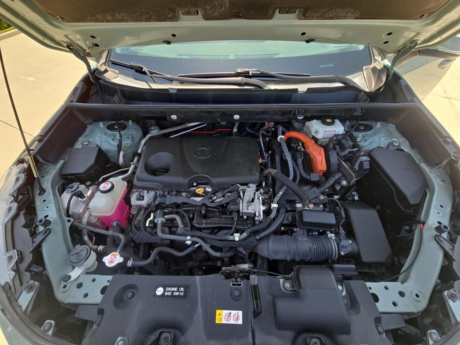 2020 Toyota RAV4 XLE - Photo 21