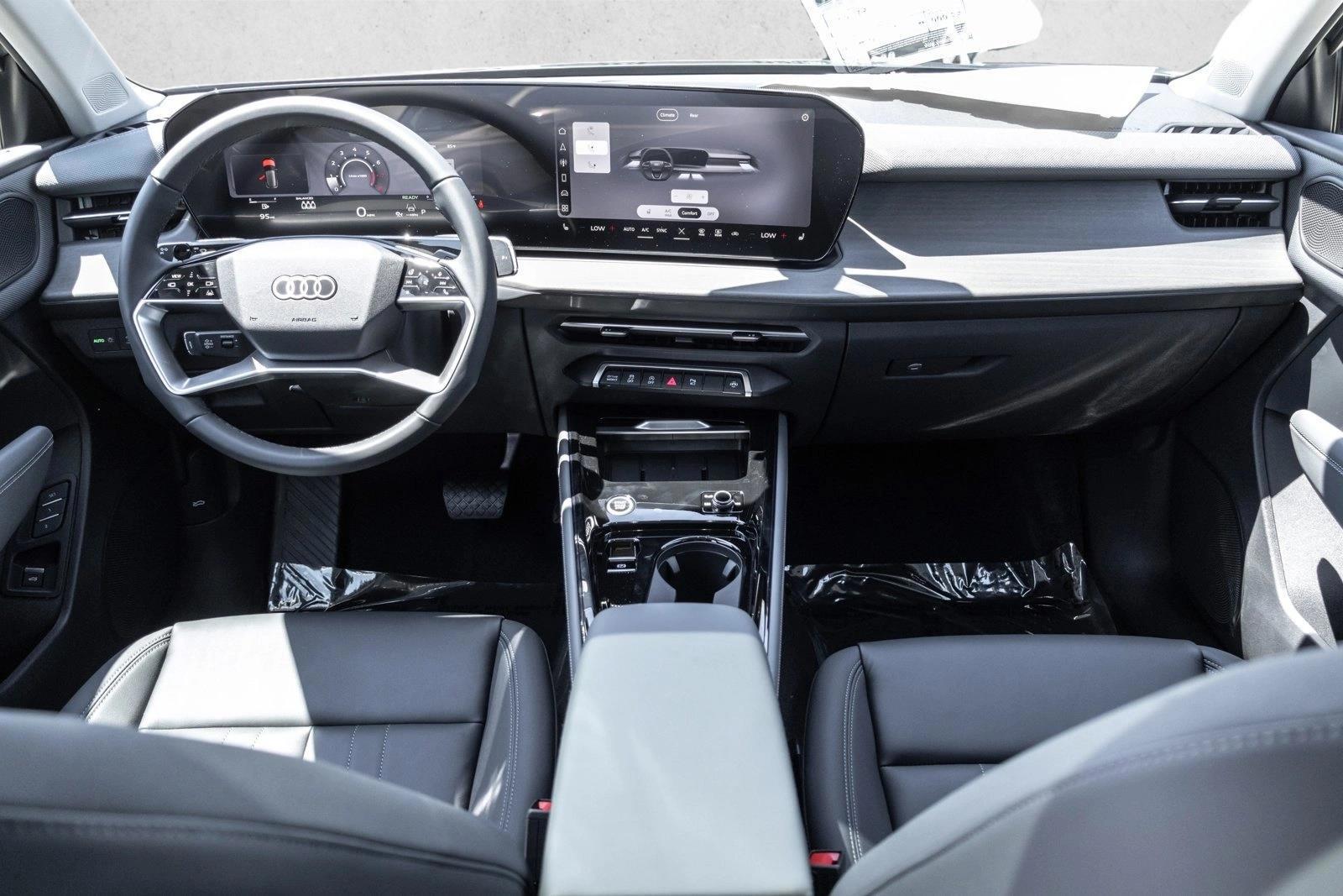Thumbnail: 2026 Audi Q3 - 4