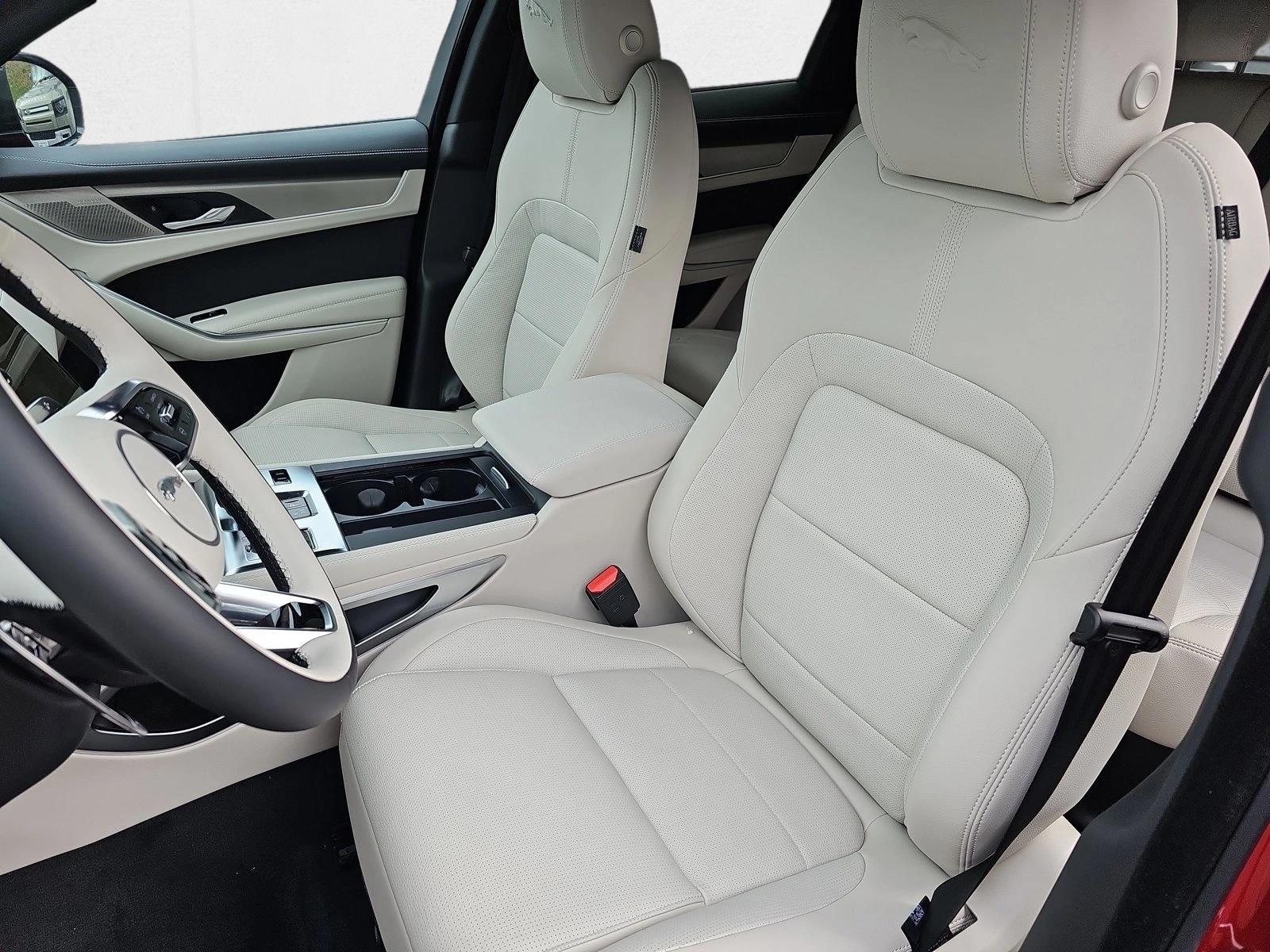 2026 Jaguar F-Pace R-Dynamic S - Photo 12
