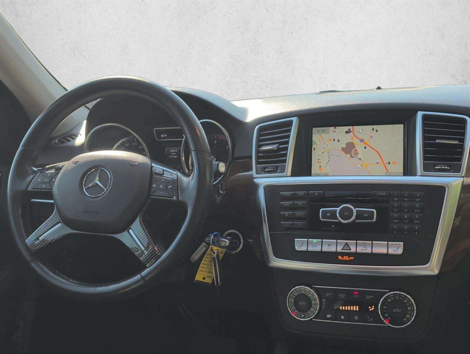 Thumbnail: 2015 Mercedes-Benz M-Class - 4