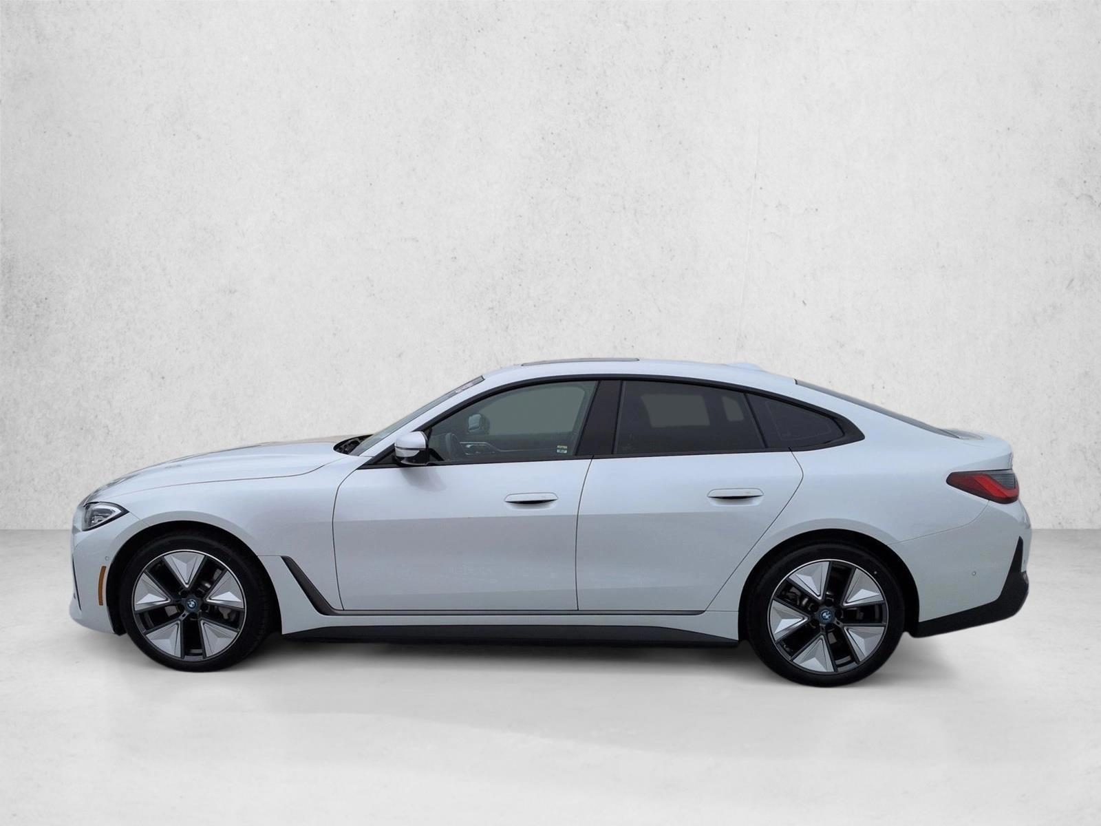Thumbnail: 2023 BMW i4 - 2