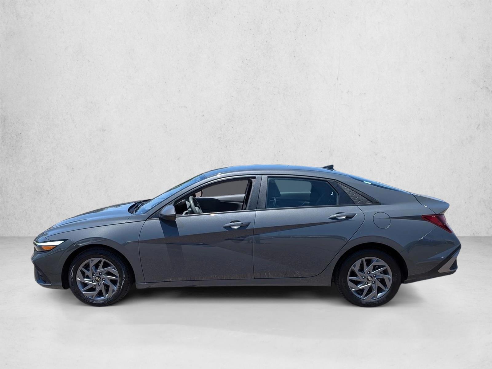 Thumbnail: 2024 Hyundai Elantra - 2