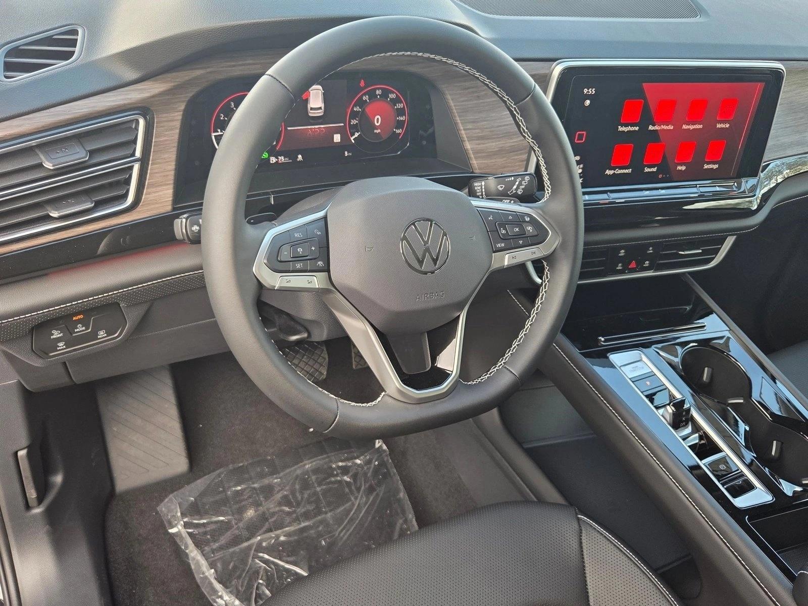 Thumbnail: 2026 Volkswagen Atlas - 3