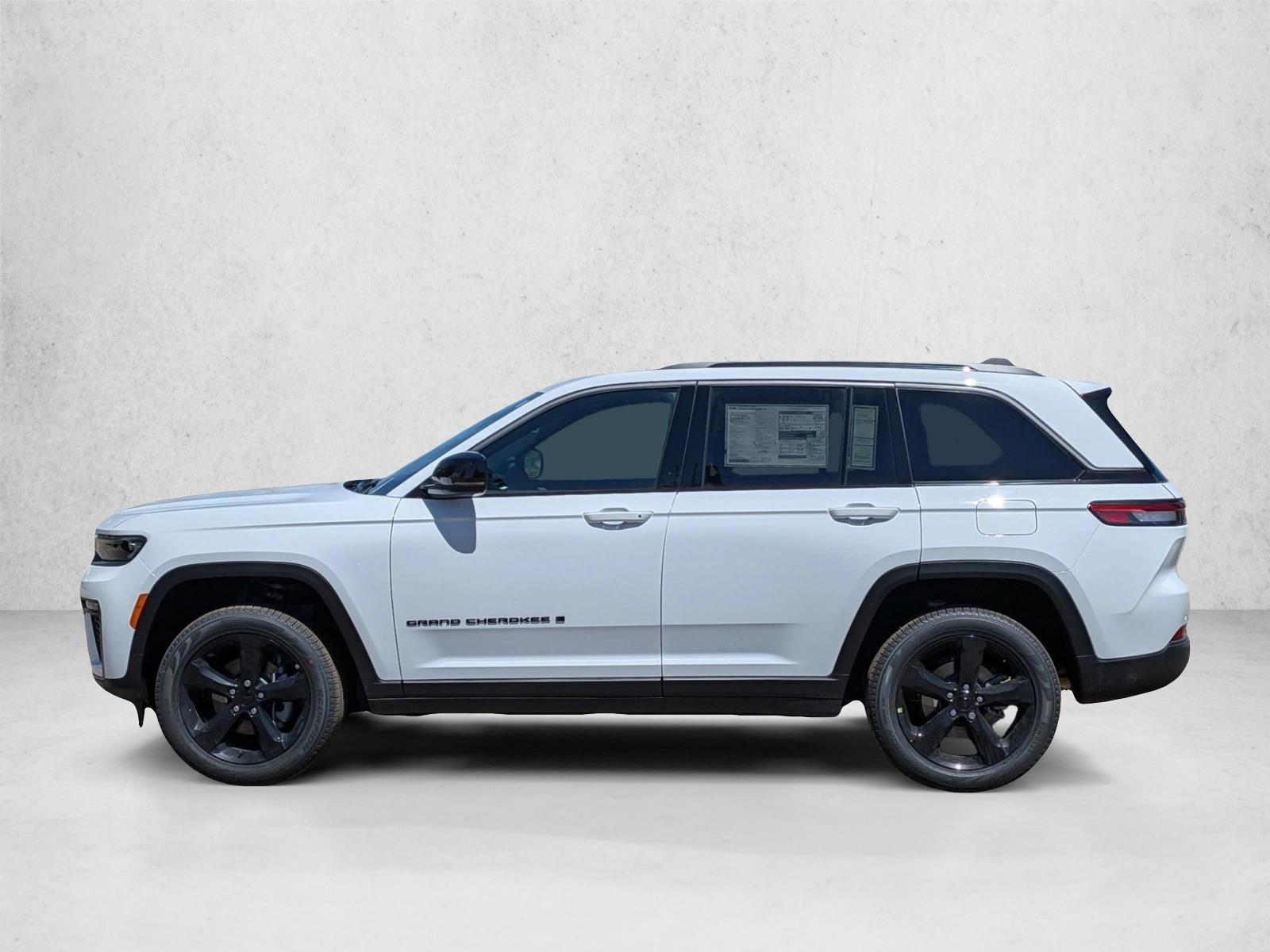 Thumbnail: 2026 Jeep Grand Cherokee - 2