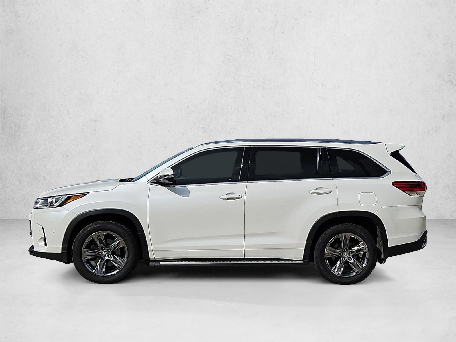 Thumbnail: 2018 Toyota Highlander - 2
