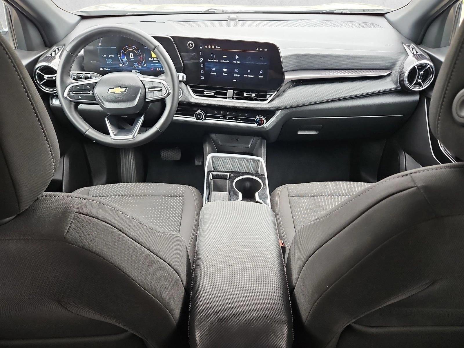 Thumbnail: 2025 Chevrolet Equinox - 4