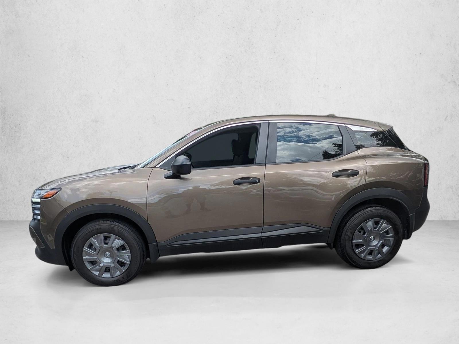 Thumbnail: 2025 Nissan Kicks - 2