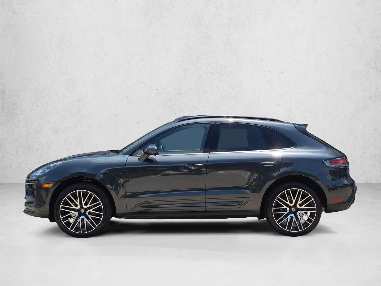 Thumbnail: 2026 Porsche Macan - 2