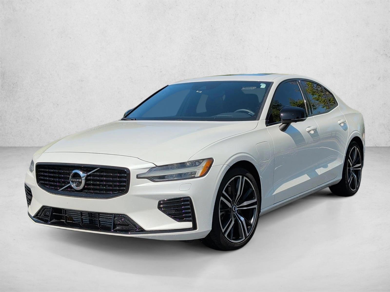 Thumbnail: 2022 Volvo S60 - 1