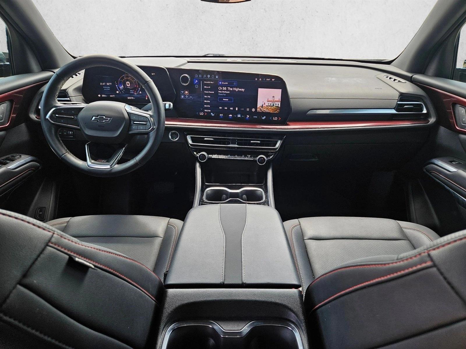 Thumbnail: 2025 Chevrolet Traverse - 3