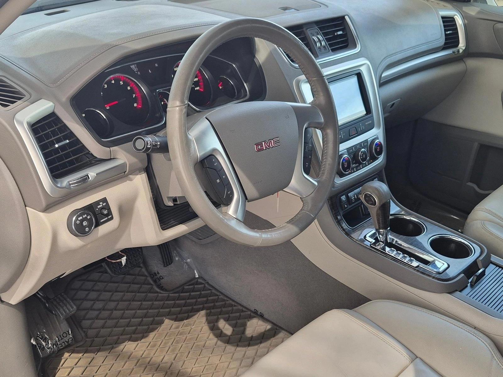 Thumbnail: 2015 GMC Acadia - 3