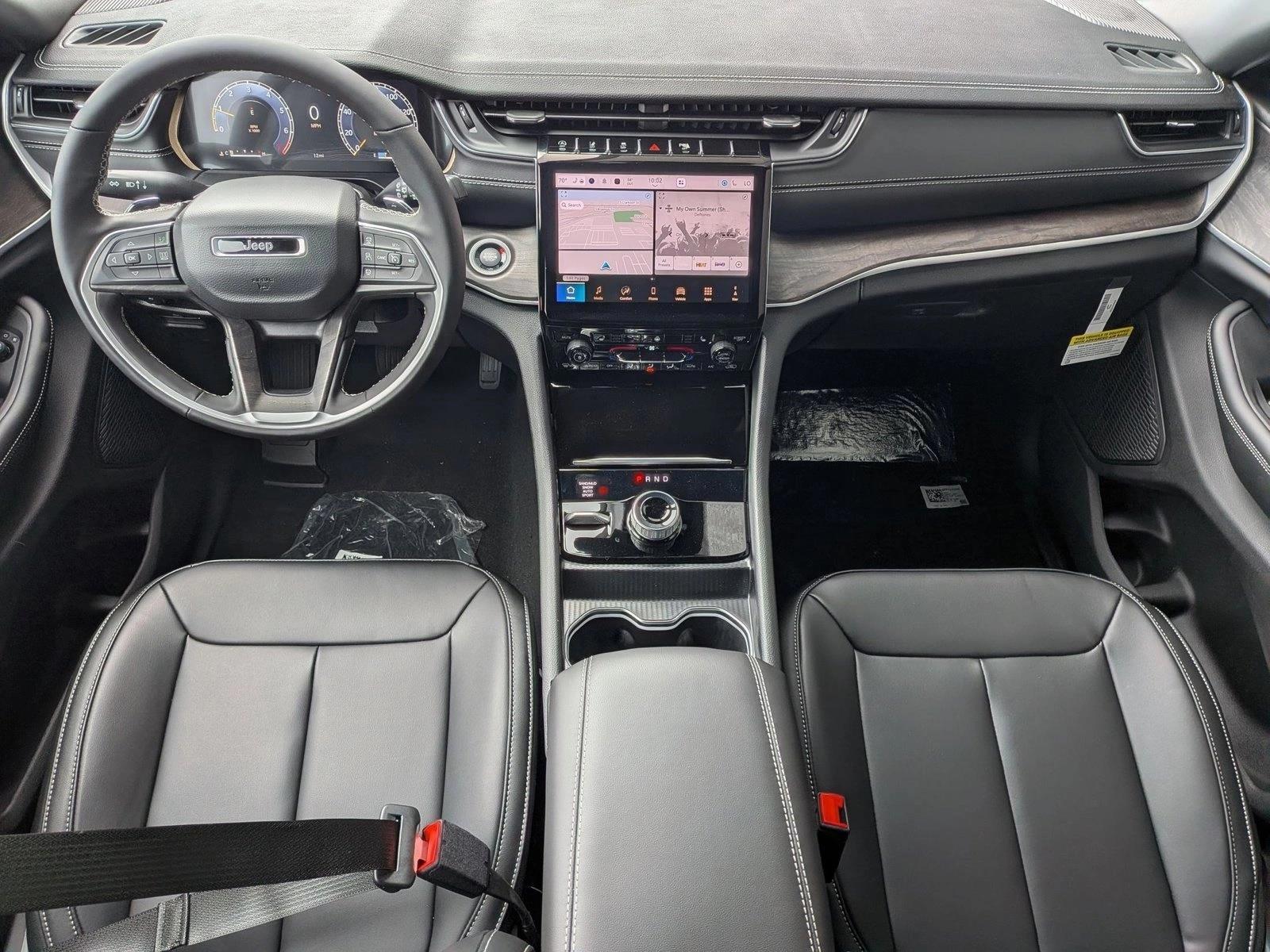 Thumbnail: 2025 Jeep Grand Cherokee L - 4