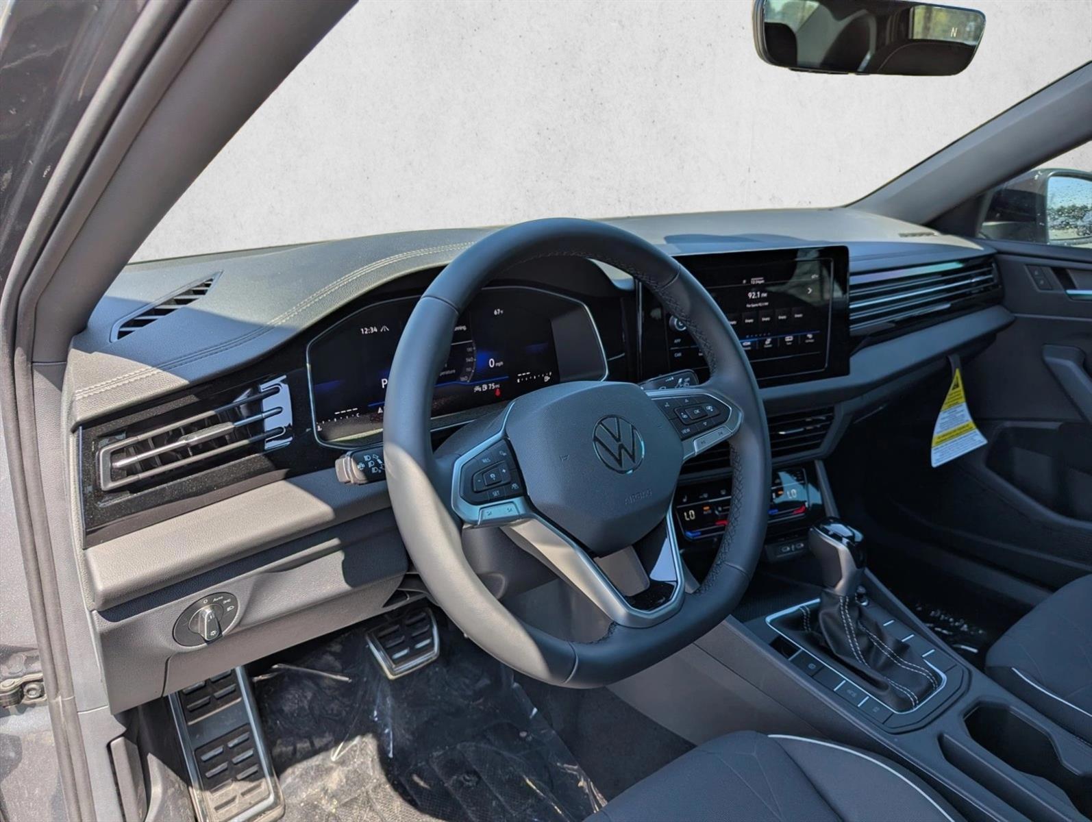Thumbnail: 2026 Volkswagen Jetta - 3